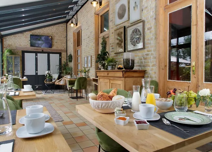 بيت ضيافة Les Berges 3*