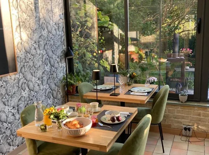 بيت ضيافة Les Berges 3*