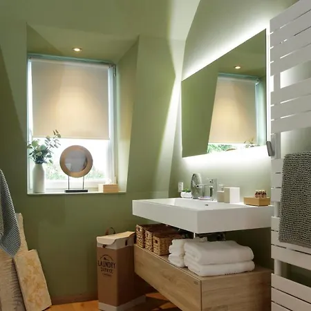 Les Berges Guest house *